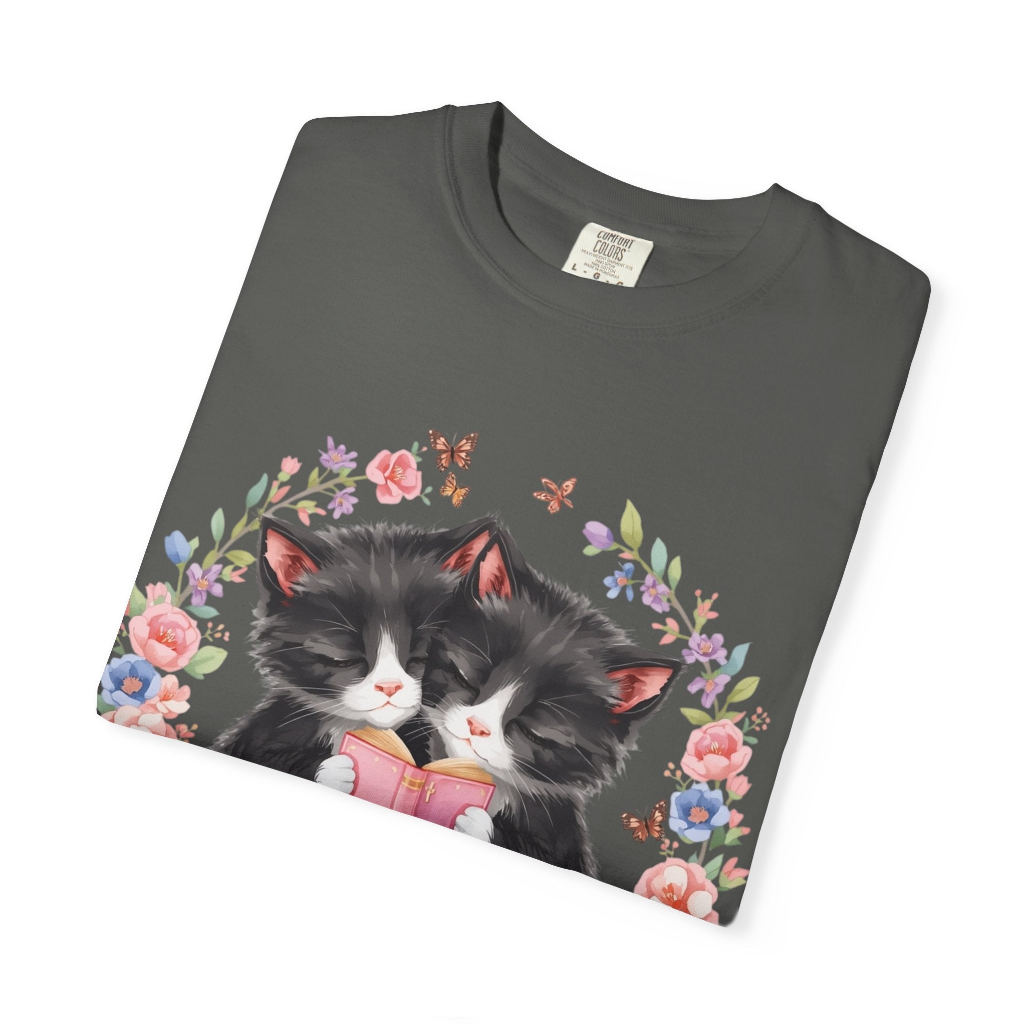 T-Shirt — Cute Kittens Holding Gift Floral Wreath Tee