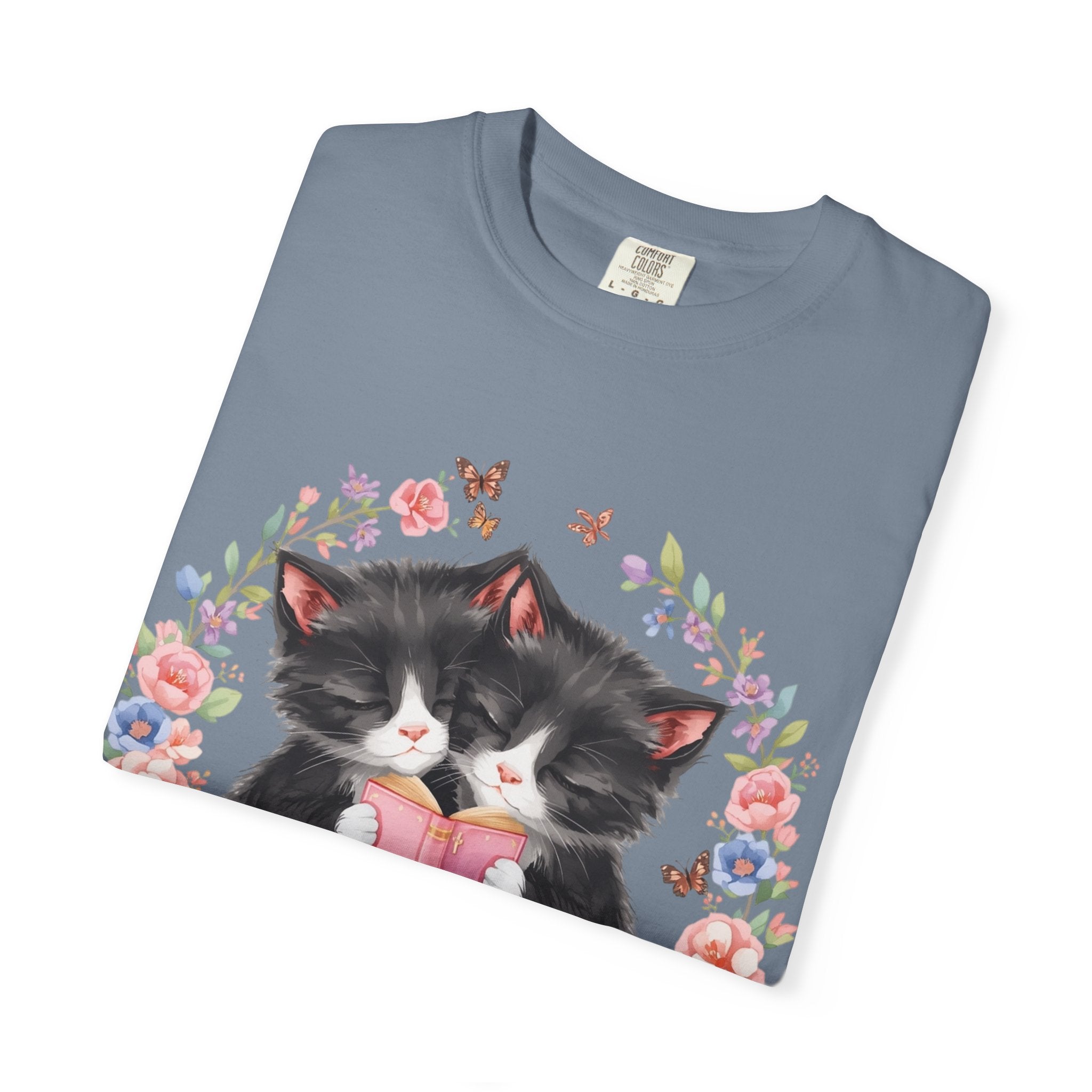 T-Shirt — Cute Kittens Holding Gift Floral Wreath Tee