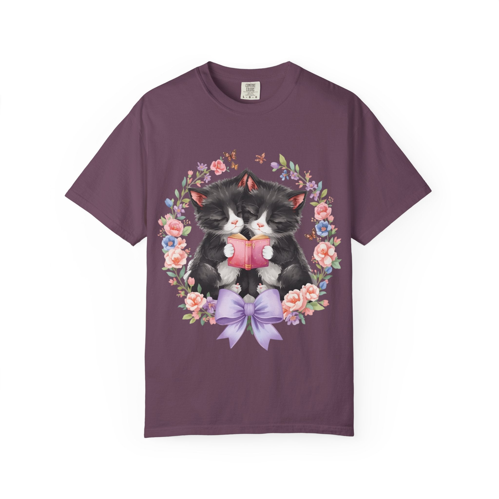 T-Shirt — Cute Kittens Holding Gift Floral Wreath Tee