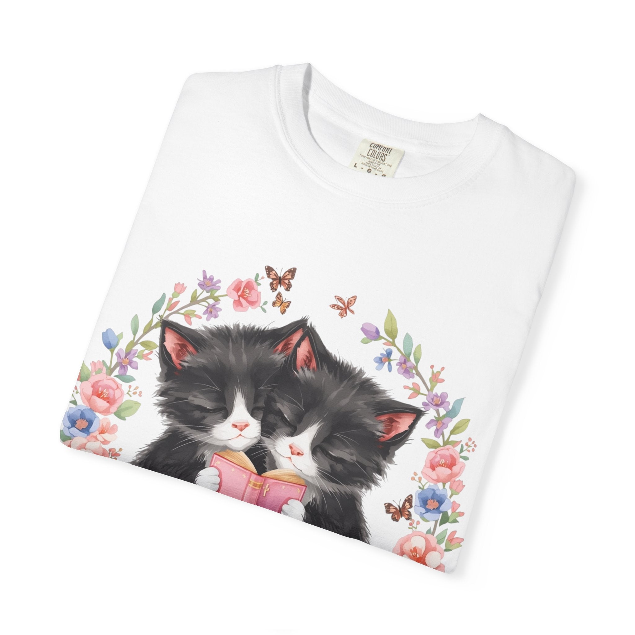 T-Shirt — Cute Kittens Holding Gift Floral Wreath Tee