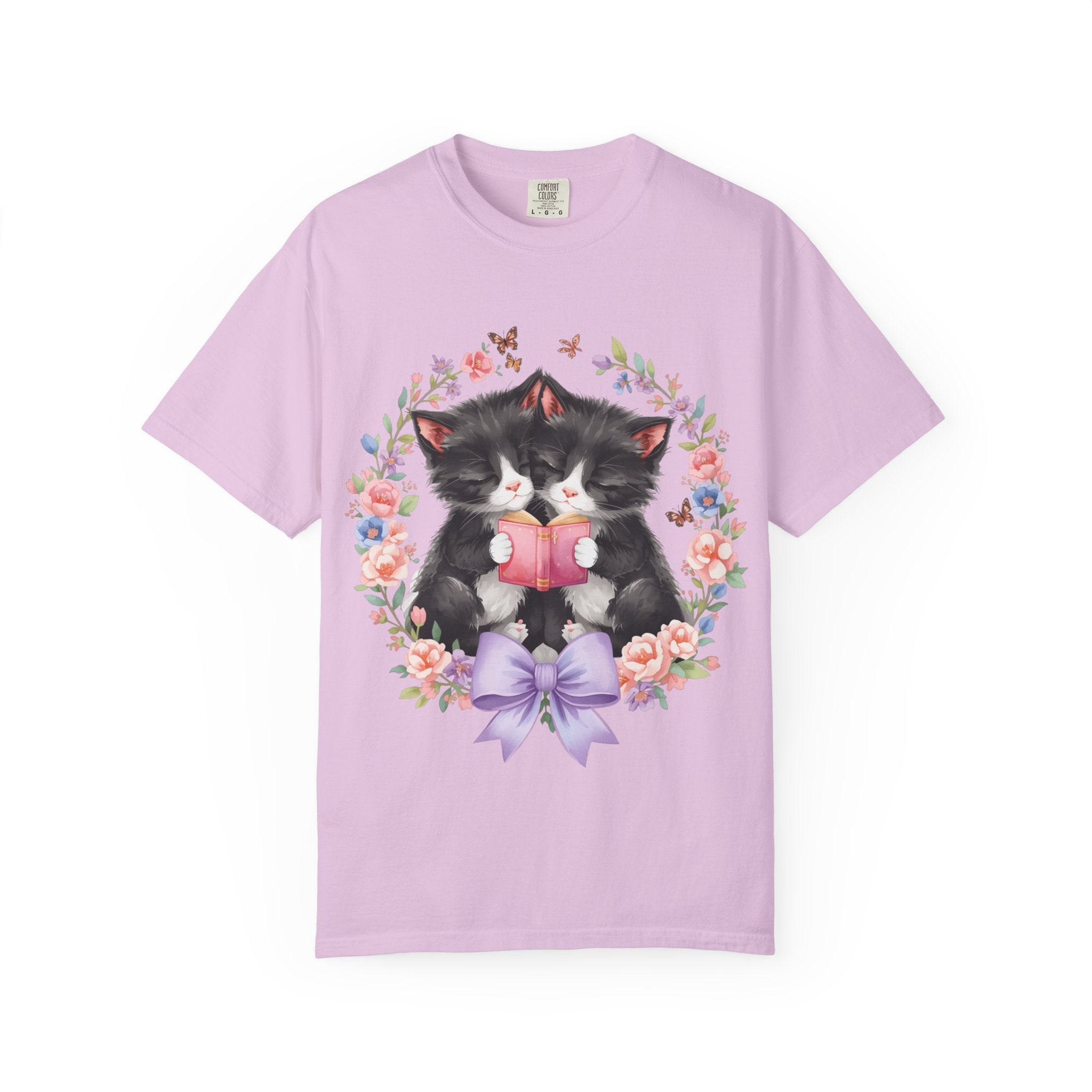 T-Shirt — Cute Kittens Holding Gift Floral Wreath Tee