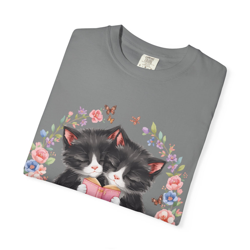 T-Shirt — Cute Kittens Holding Gift Floral Wreath Tee
